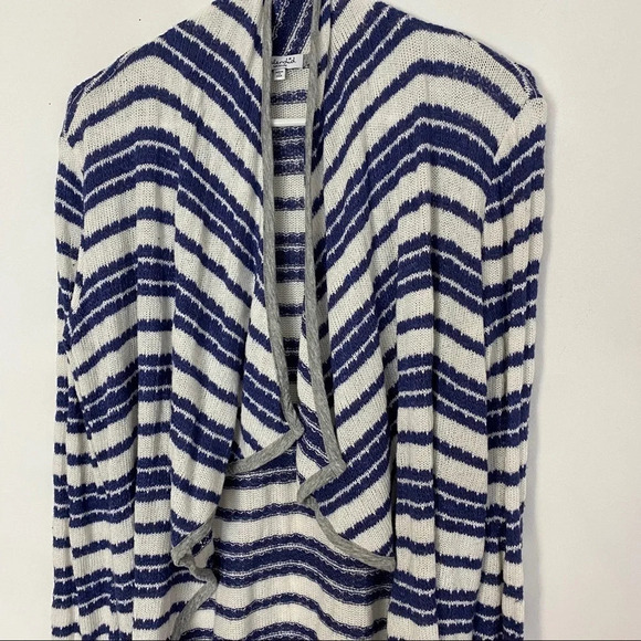 Splendid Cardigan Sweater Womens Size Medium Striped Knit Blue White Stripes - Picture 3 of 9